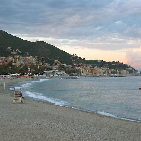 Quiete Ad Un Passo Dal Mare Apartamento Albisola Superiore Exterior foto